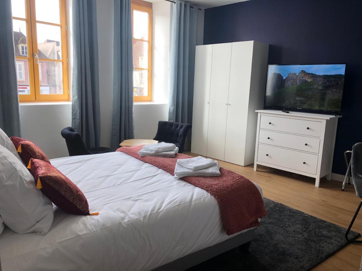 Hotel Restaurant La Place Saint-Amand-Mont-Rond Ngoại thất bức ảnh